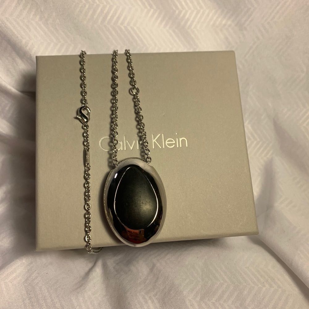 Calvin Klein Wood Silver Pendant Chain Necklace - Picture 2 of 15
